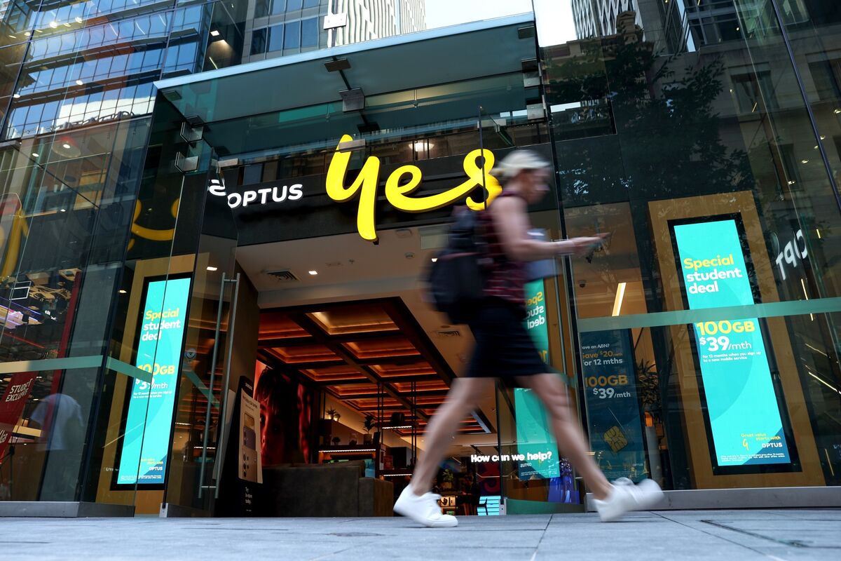 Optus CEO Pledges to Make Changes After Emergency Call Failure